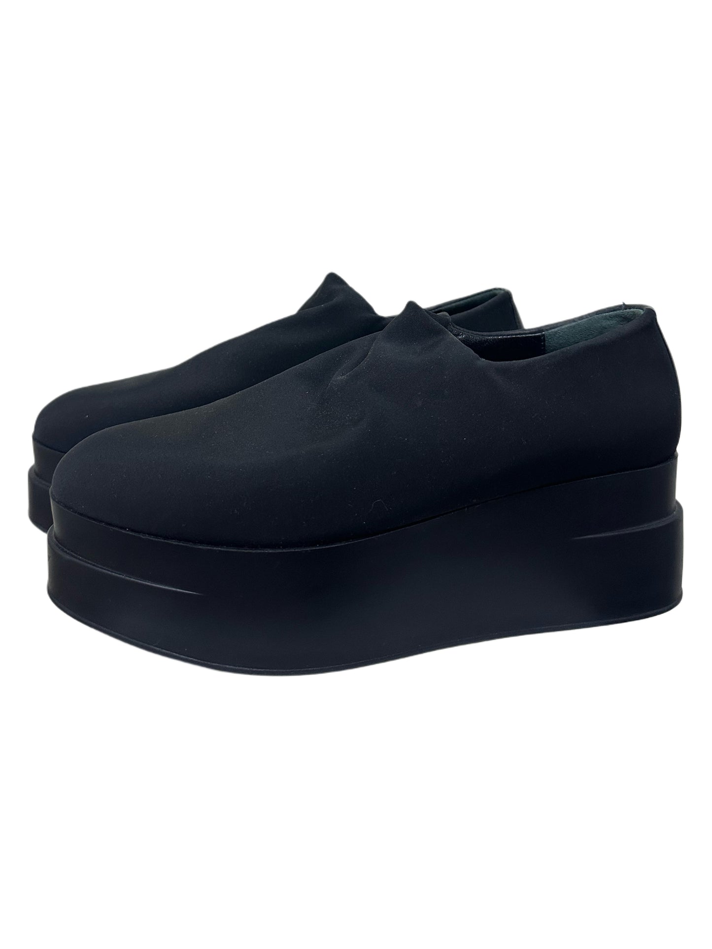 HOTIC Shoes